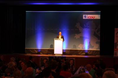 CDU-Kreisvorsitzender Gottfried Milde bei der Begrüßung der Gäste