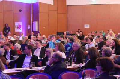 Zuhörerinnen und Zuhörer in Münster