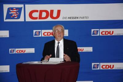 Josef Hasenauer bei seiner Rede nach der Verleihung