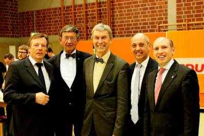 Seeheim-Jugenheims Bürgermeister Olaf Kühn, Prof. Dr. Heinz Riesenhuber MdB, CDU-Landratskandidat Dr. Werner Thomas, Kreisvorsitzender Gottfried Milde und Generalsekretär Manfred Pentz MdL (von links nach rechts)
