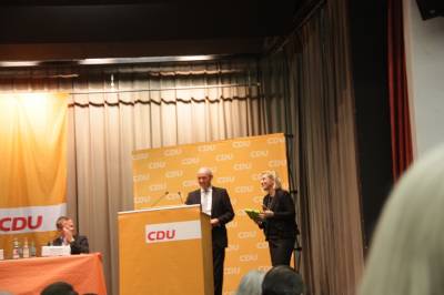 Gottfried Milde verabschiedete Evelin Spyra aus dem gewählten Kreisvorstand